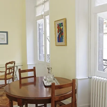 Louis Combes - Localisation Exceptionnelle 1 Parking Appartement *