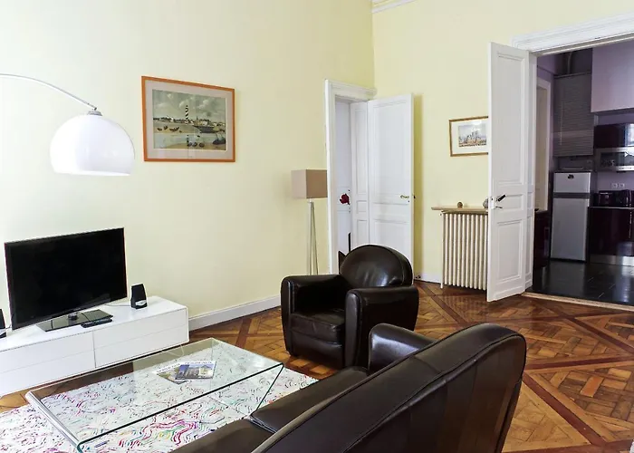 Louis Combes - Localisation Exceptionnelle 1 Parking