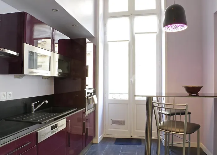 Louis Combes - Localisation Exceptionnelle 1 Parking