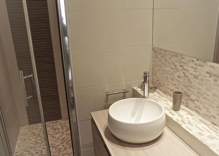 Louis Combes - Localisation Exceptionnelle 1 Parking ボルドー